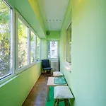 Sunny And Quiet 2bdr Апартамент *