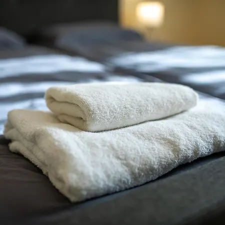 Sunny And Quiet 2bdr Warna