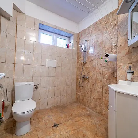 Apartament Sunny And Quiet 2bdr *