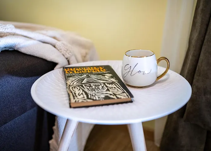 Sunny And Quiet 2bdr *