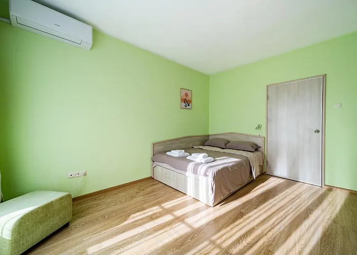 شقة Sunny And Quiet 2bdr