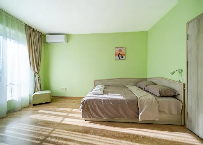 Sunny And Quiet 2bdr * فارنا