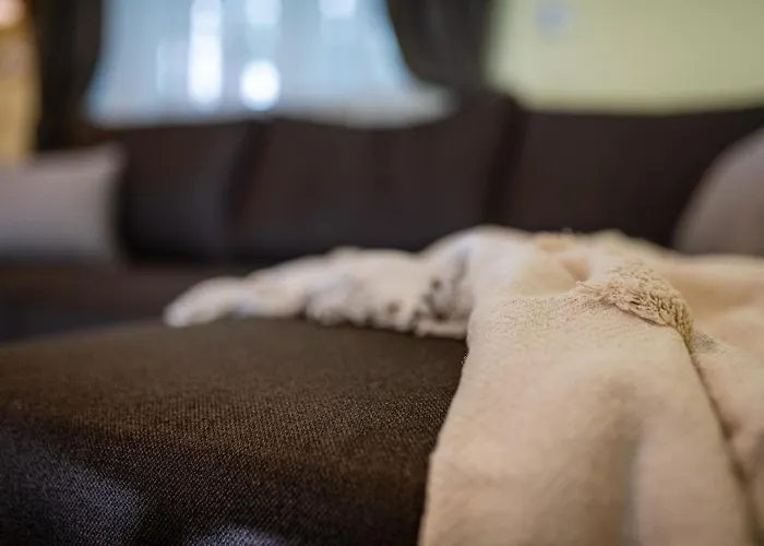 شقة Sunny And Quiet 2bdr فارنا