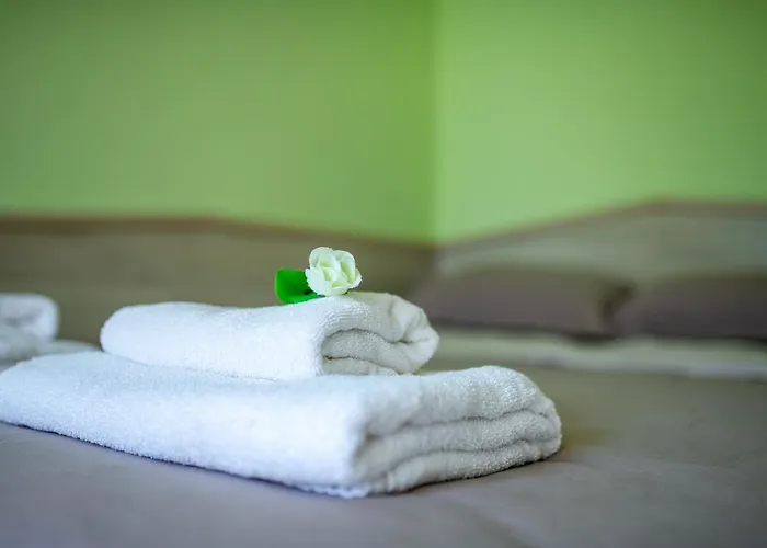 Sunny And Quiet 2bdr