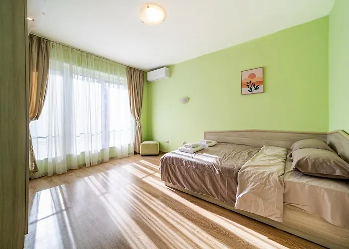 Apartment Sunny And Quiet 2bdr *